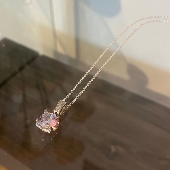 The Solitaire Stunner Pendant Necklace in 925 silver - Picture 2 of 8